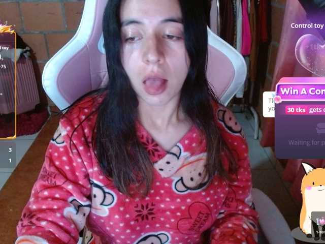 Maggie-Fox live cam preview