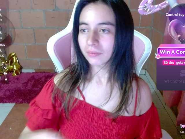 Maggie-Fox live webcam show