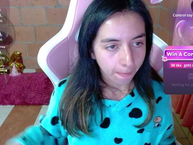 Maggie-Fox live cam on BongaCams