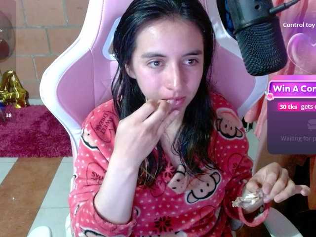 Maggie-Fox live cam on BongaCams
