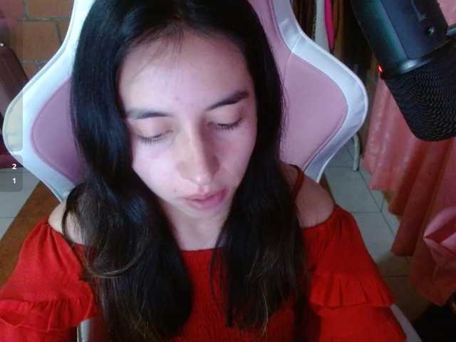 Maggie-Fox live cam on BongaCams