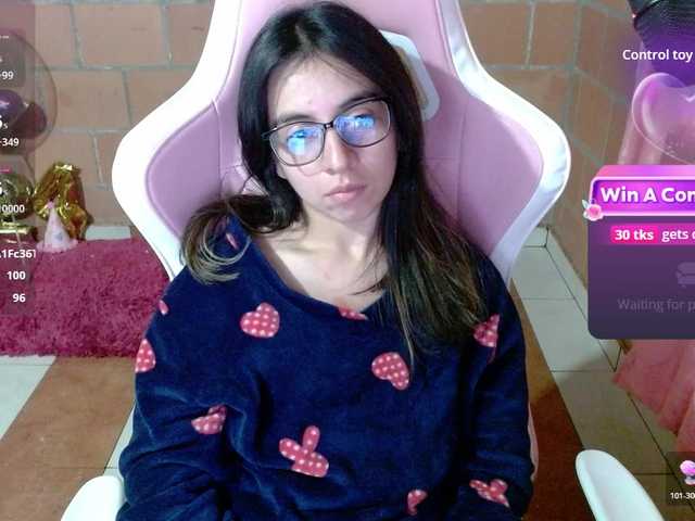 Maggie-Fox live cam on BongaCams