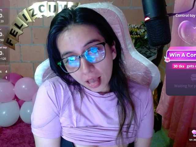 Maggie-Fox live cam on BongaCams