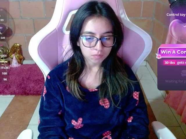 Maggie-Fox live cam on BongaCams