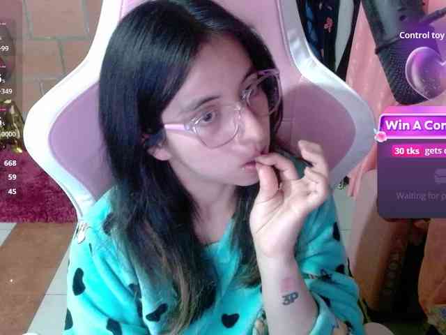 Maggie-Fox webcam