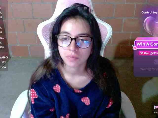 Maggie-Fox Live Webcam on BongaCams