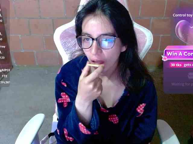 Maggie-Fox Live Webcam on BongaCams