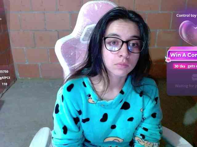 Maggie-Fox webcam