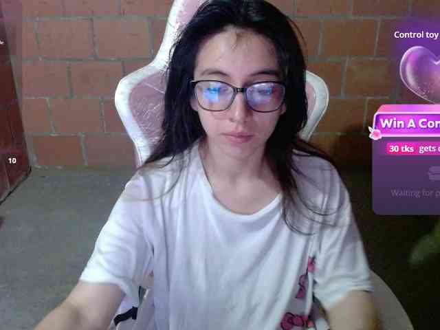 Maggie-Fox webcam