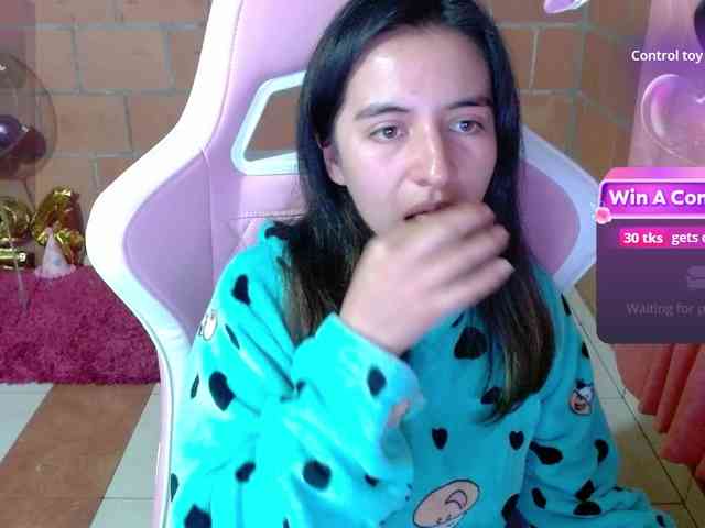 Maggie-Fox webcam