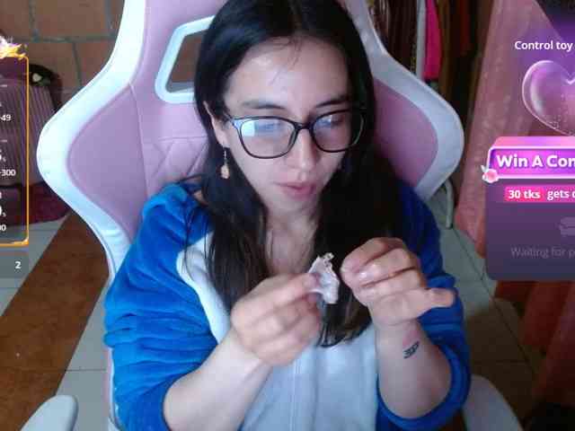 chat cam Maggie-Fox