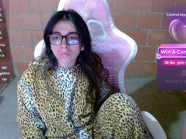 Maggie-Fox webcam