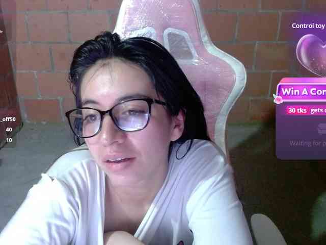 Maggie-Fox webcam