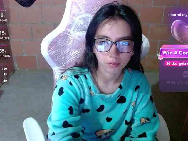 Maggie-Fox webcam