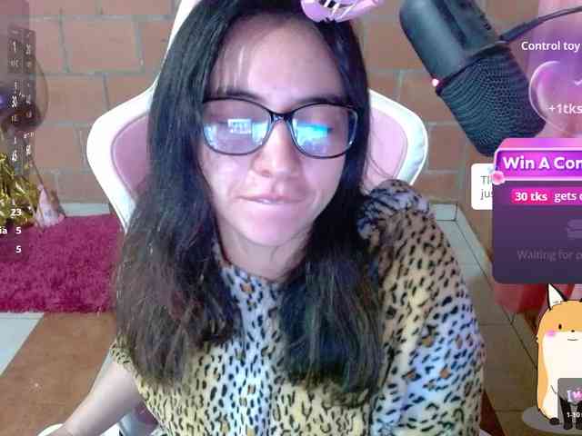 Maggie-Fox webcam