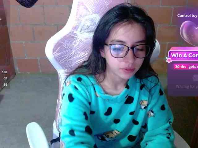 Maggie-Fox webcam