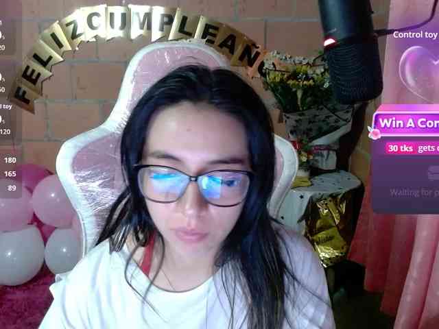 Maggie-Fox webcam