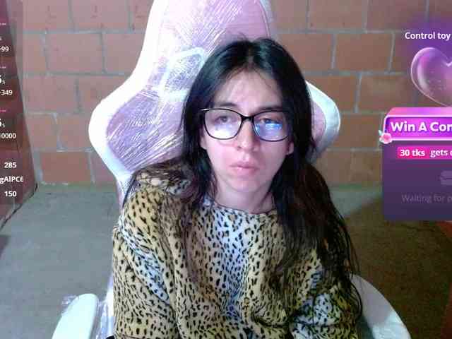 Maggie-Fox webcam