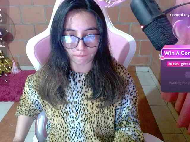 Maggie-Fox webcam