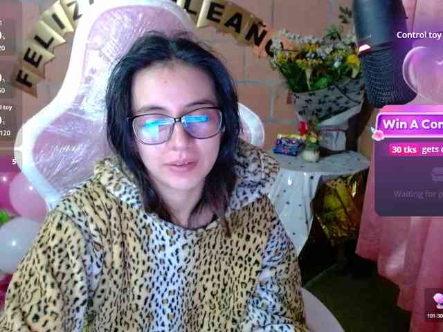 Maggie-Fox webcam
