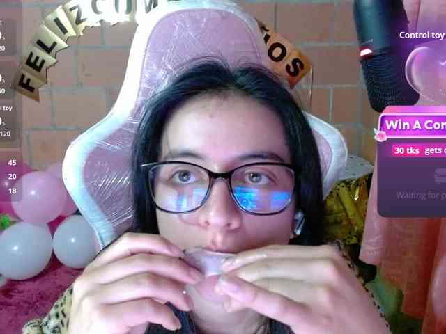 Maggie-Fox webcam