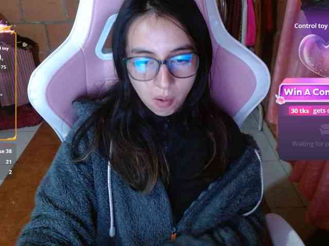 Maggie-Fox cam