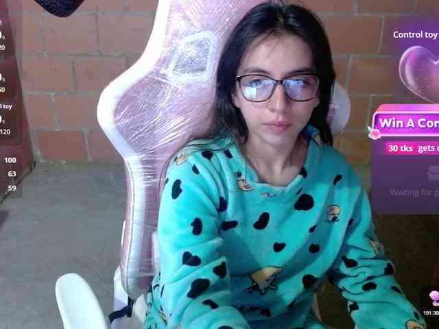 Maggie-Fox webcam