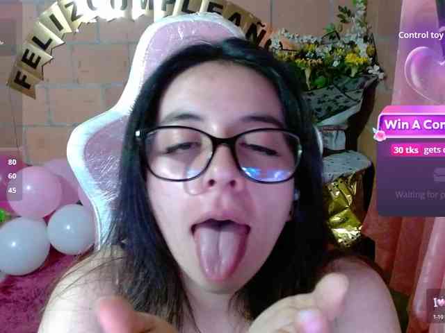 Maggie-Fox webcam