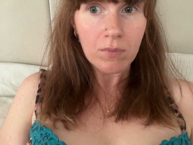 REDHEADROSIE live cam on BongaCams