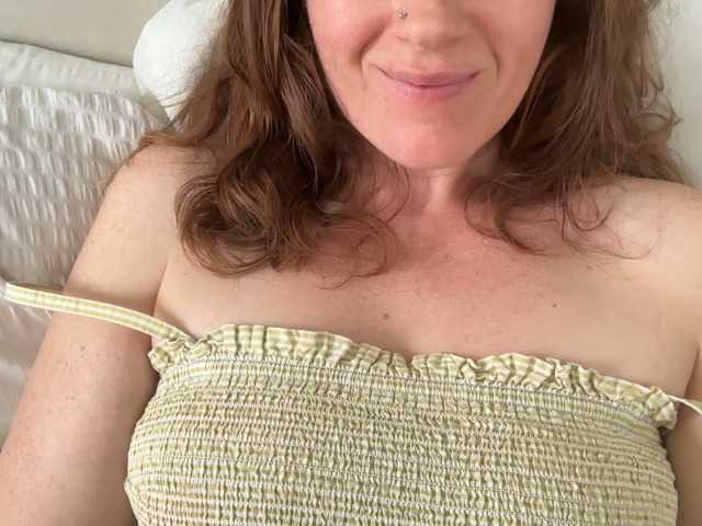 REDHEADROSIE live webcam show