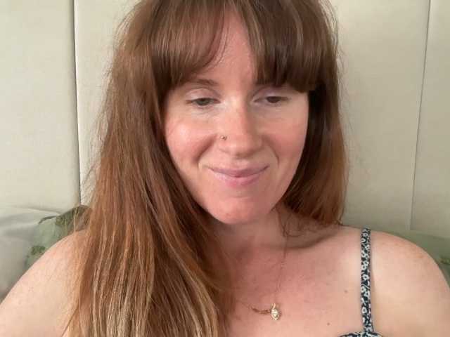 REDHEADROSIE live cam on BongaCams