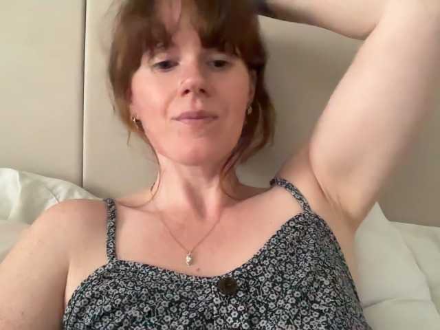 REDHEADROSIE live cam on BongaCams