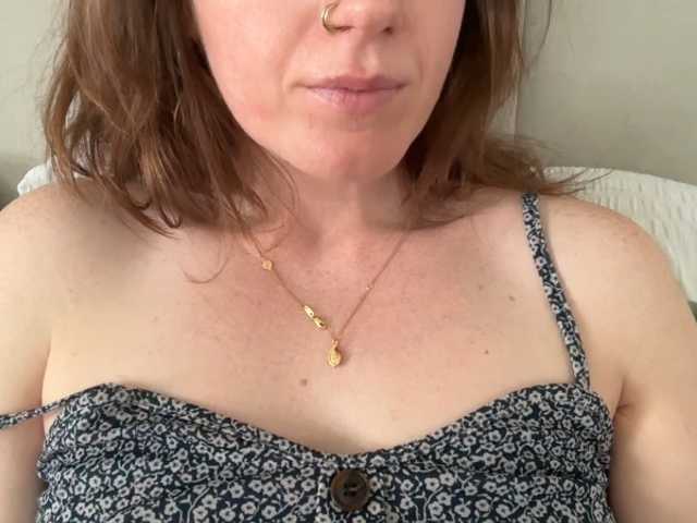 REDHEADROSIE live cam on BongaCams
