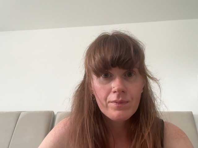 REDHEADROSIE live cam on BongaCams