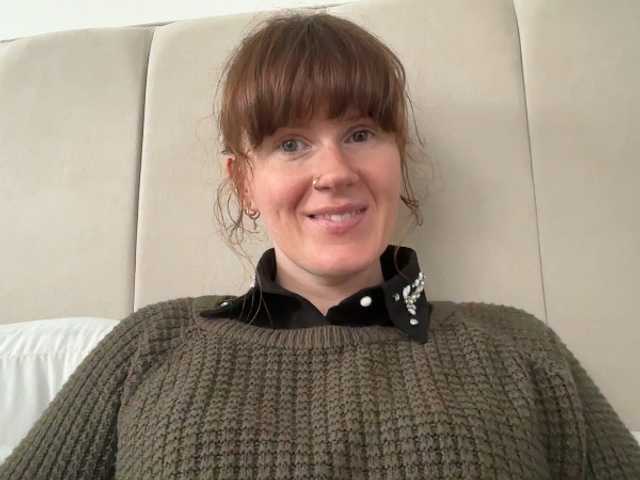 REDHEADROSIE live cam on BongaCams