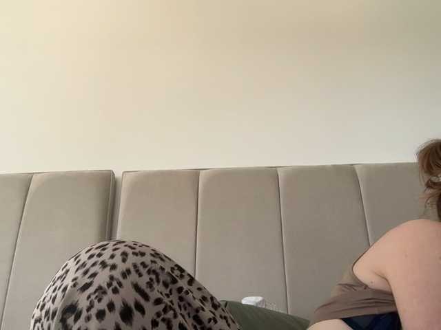 REDHEADROSIE live cam on BongaCams