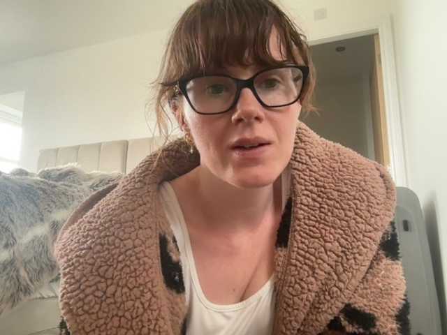 REDHEADROSIE live cam
