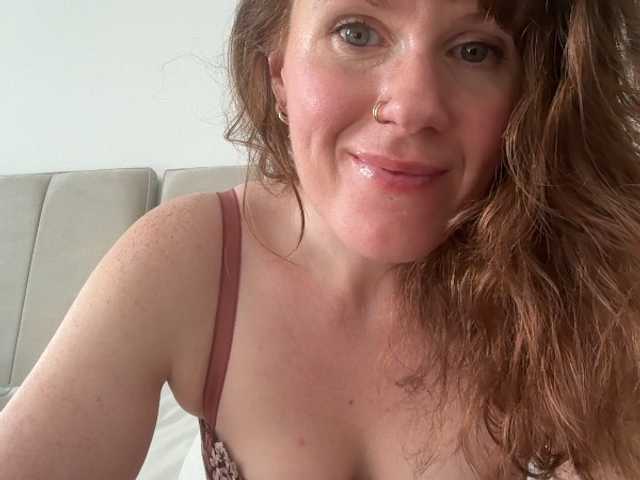 REDHEADROSIE