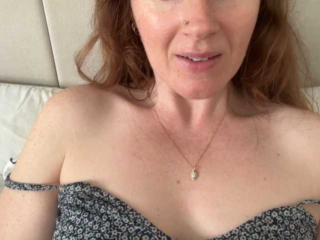 REDHEADROSIE live cam on BongaCams