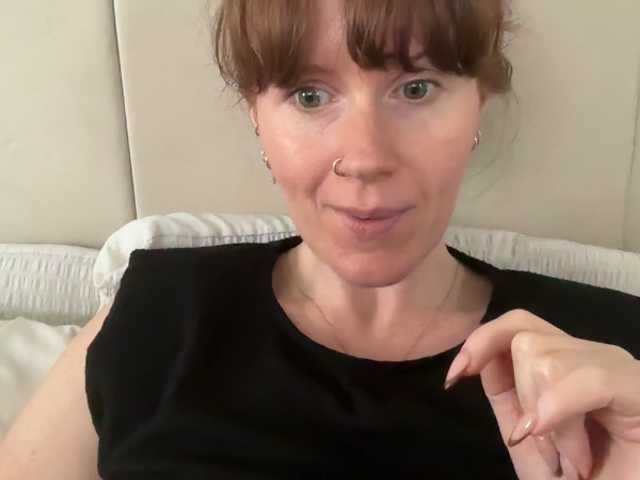 REDHEADROSIE live cam on BongaCams