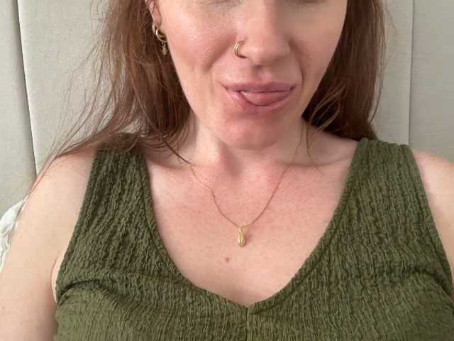 REDHEADROSIE