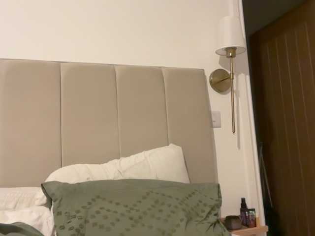 REDHEADROSIE live cam on BongaCams