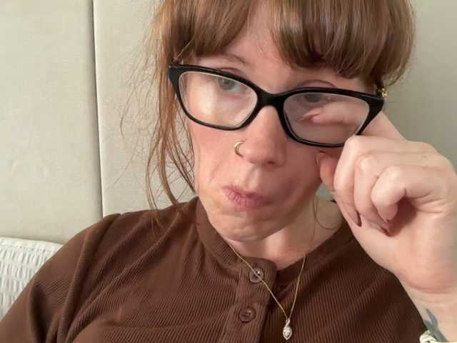 REDHEADROSIE live cam preview