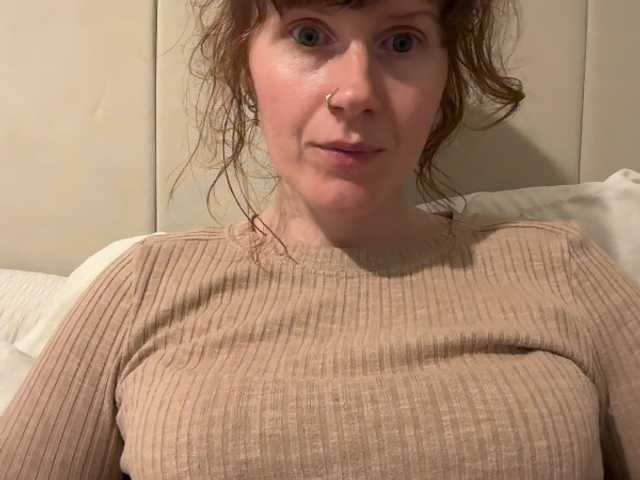 REDHEADROSIE live cam on BongaCams