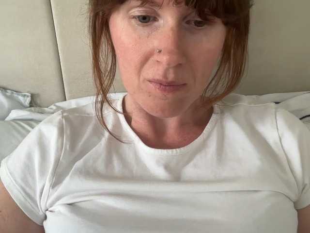 REDHEADROSIE live webcam show