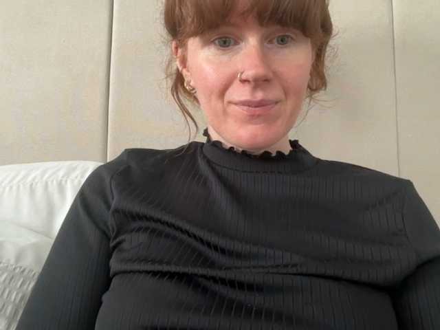 REDHEADROSIE live cam on BongaCams