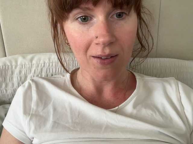 REDHEADROSIE live cam on BongaCams