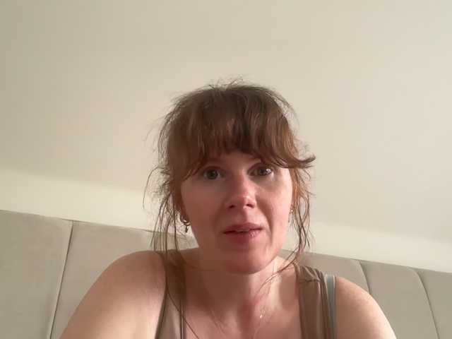 REDHEADROSIE's BongaCams show and profile