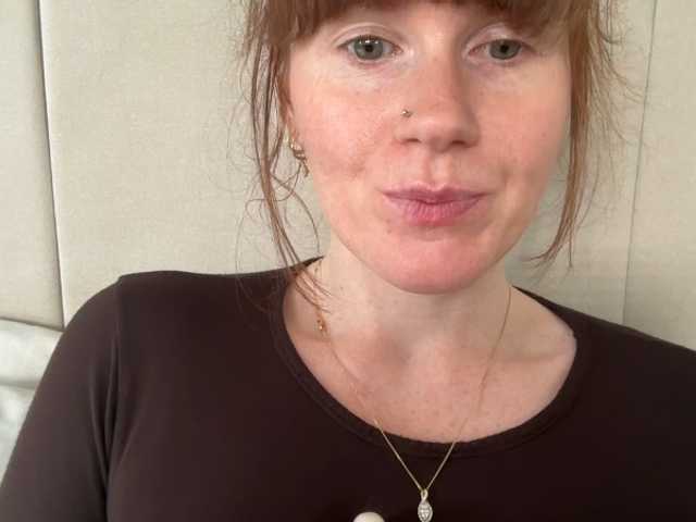 REDHEADROSIE live cam on BongaCams