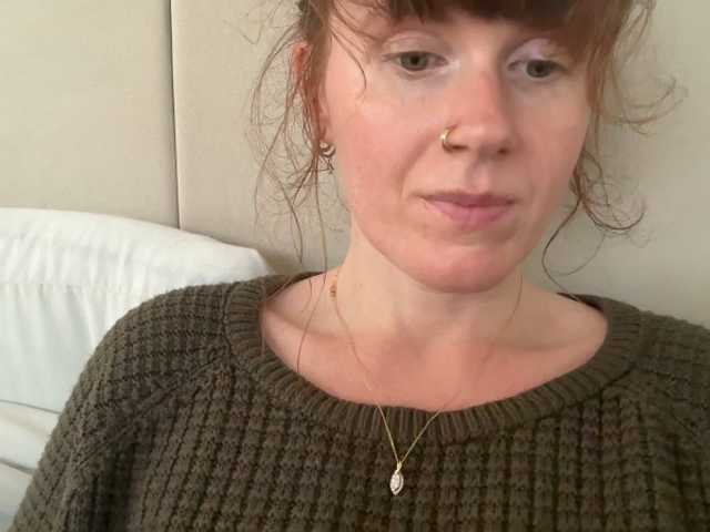 REDHEADROSIE live cam preview